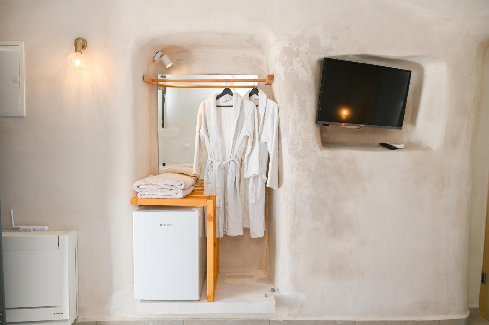 Akrotírion White Curves Santorini Bed & Breakfast エクステリア 写真