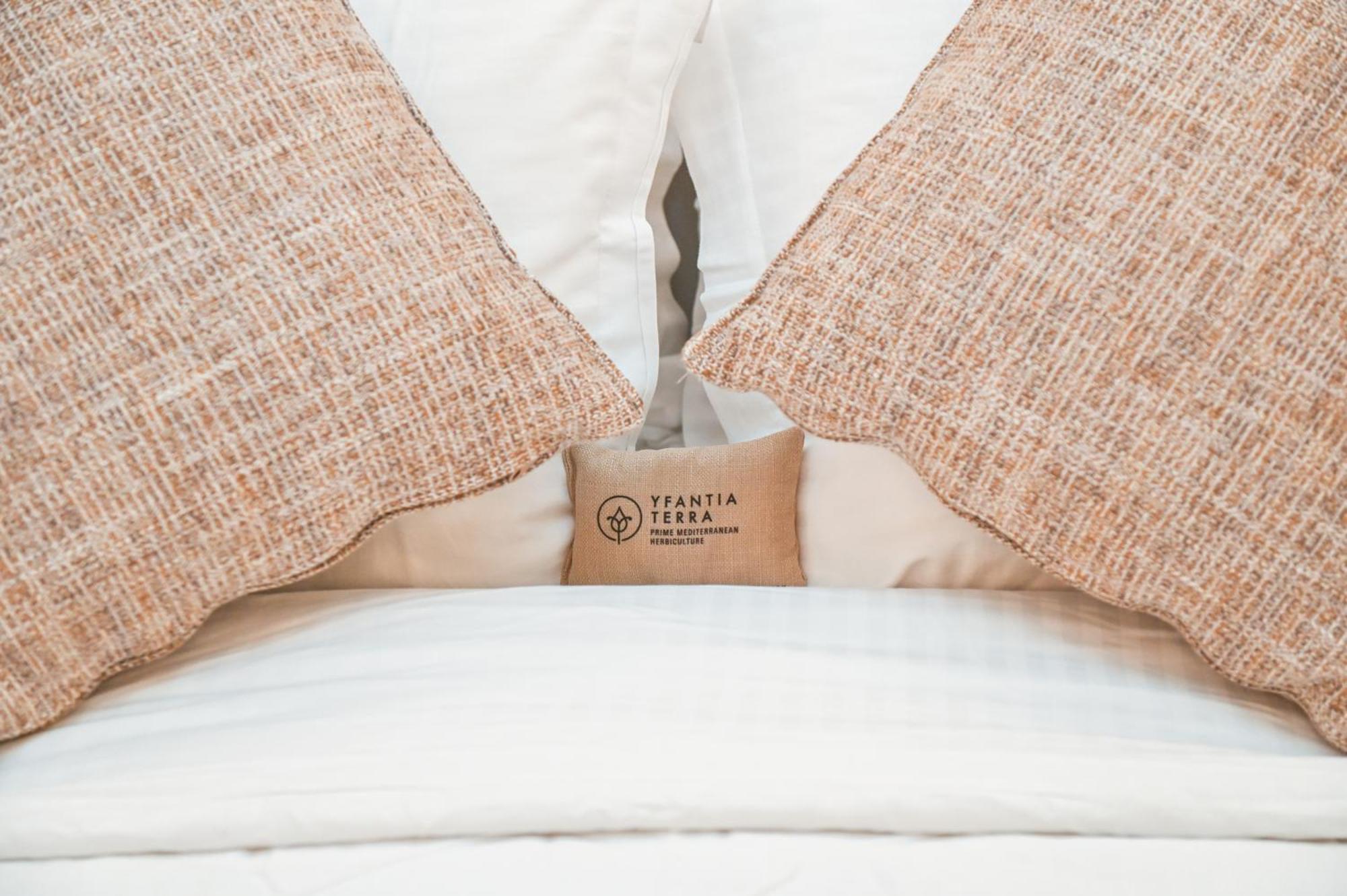 Akrotírion White Curves Santorini Bed & Breakfast エクステリア 写真
